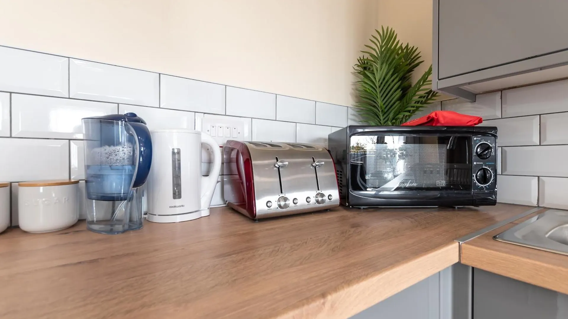 Apartment With Free P For Van. Southampton