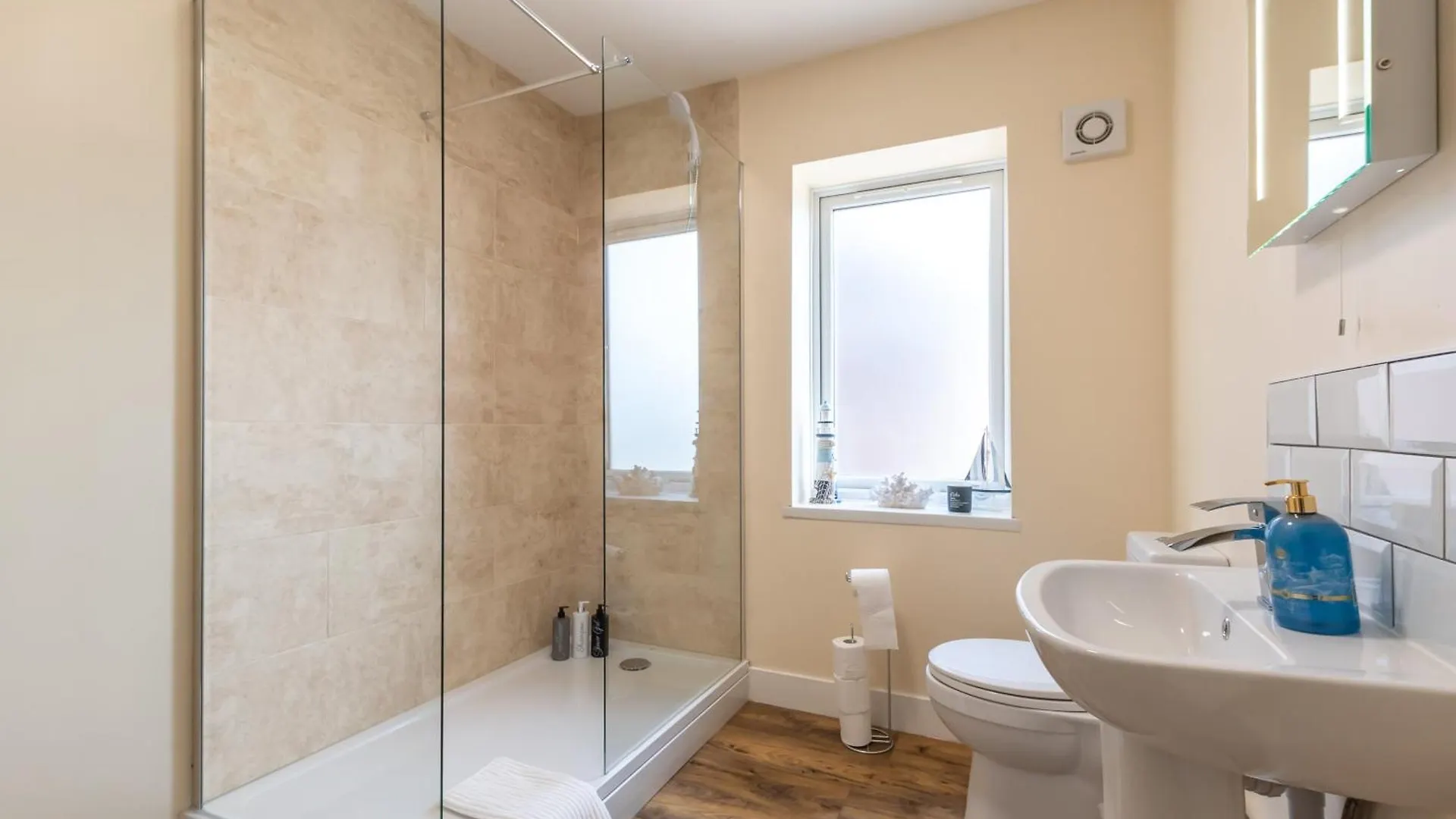 Apartment With Free P For Van. Southampton